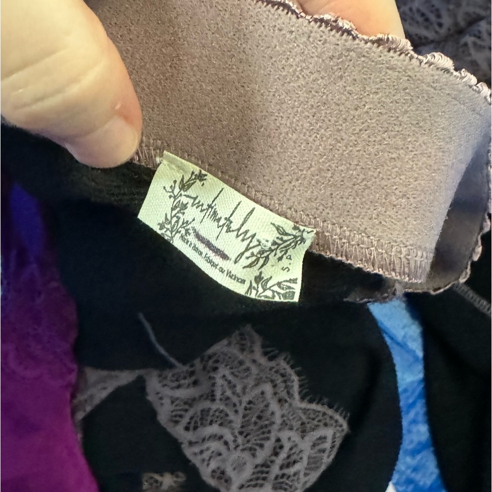 FREE PEOPLE INTIMATELY Into You Half Column Slip Size Small Black Mauve Lace NEW - Picture 5 of 5